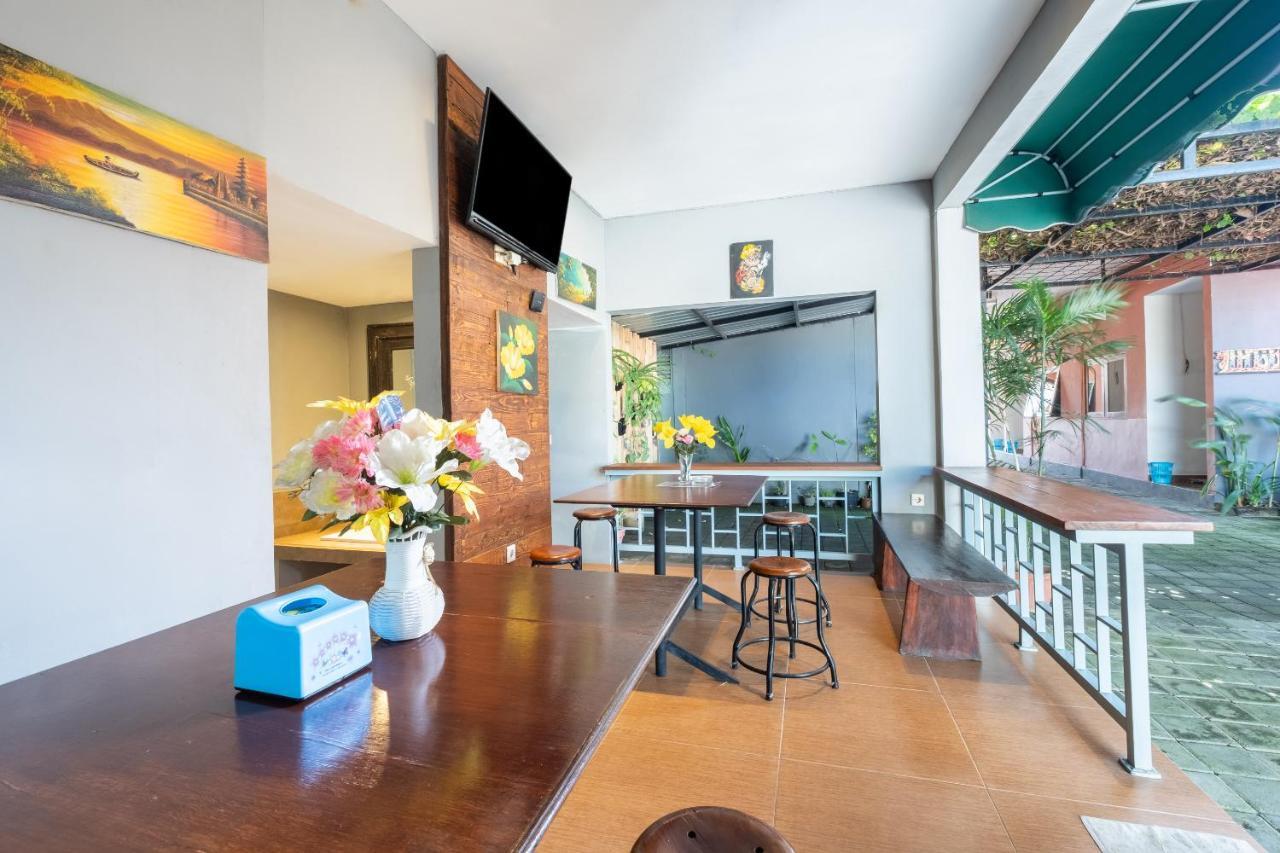 Oyo 3775 Ketut Inn Pesanggaran Экстерьер фото
